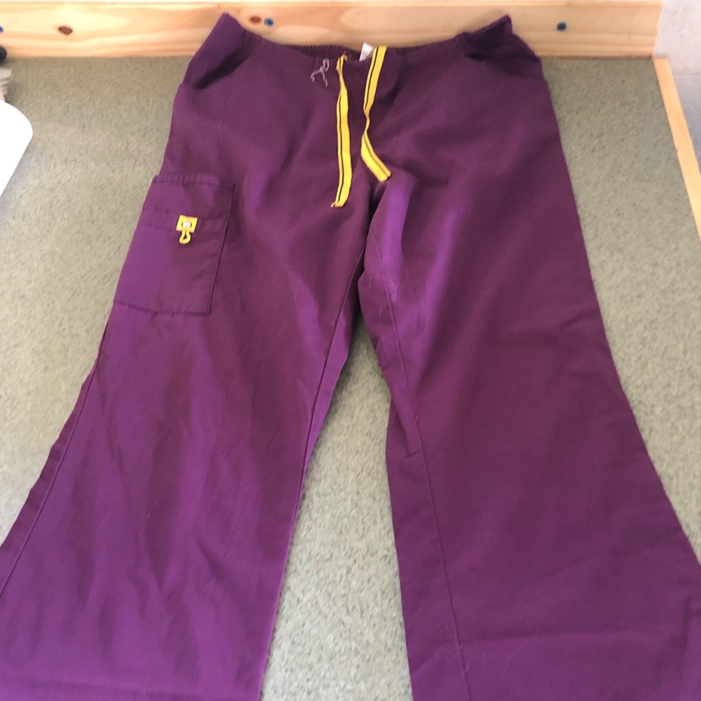 Scrub pants
